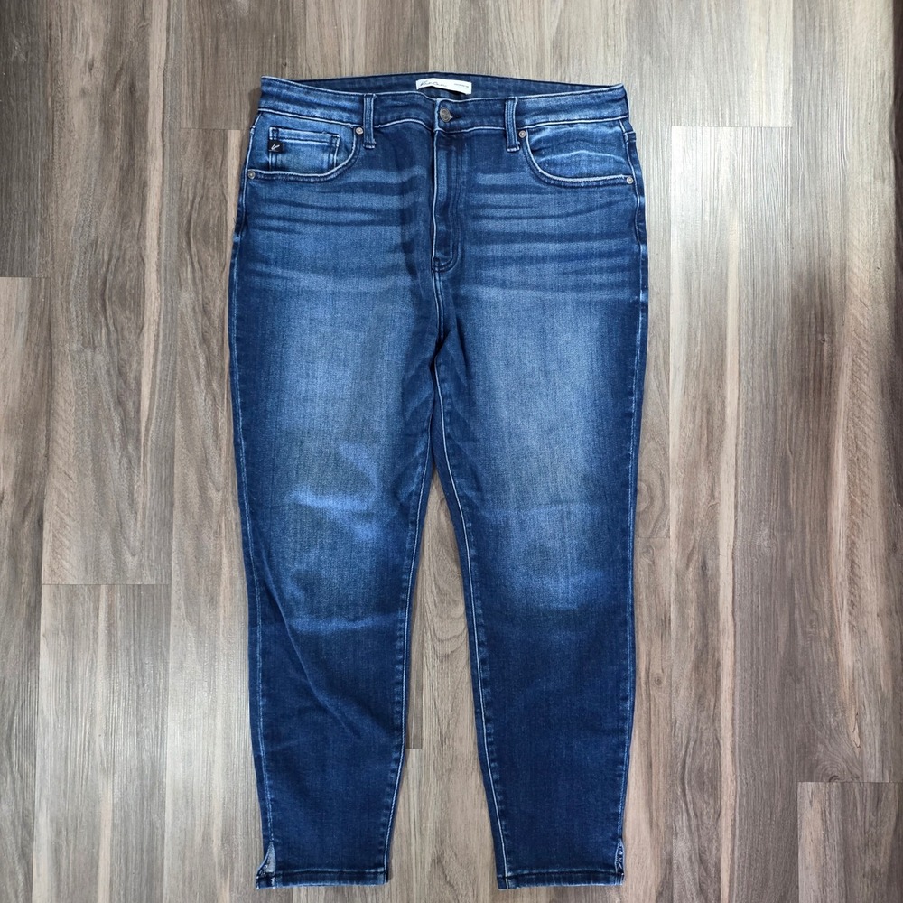KanCan High Rise Skinny Jeans Medium Wash Ankle Slit Size 32 220126
